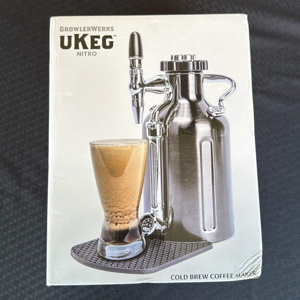 Growler Werks ukeg nitro. Black chrome. NIB